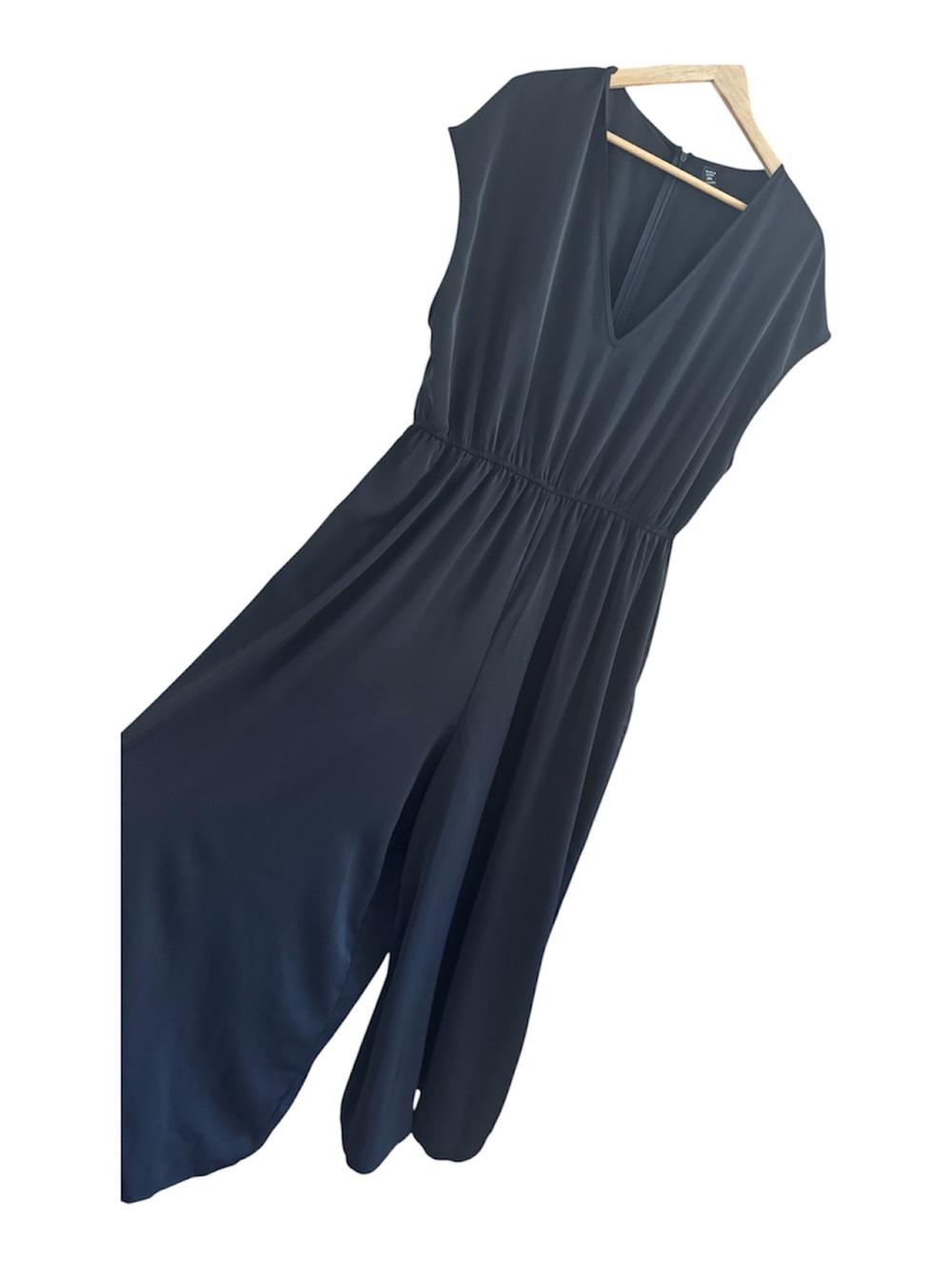 2X black v neck jumpsuit with cap sleeve and elastic waist